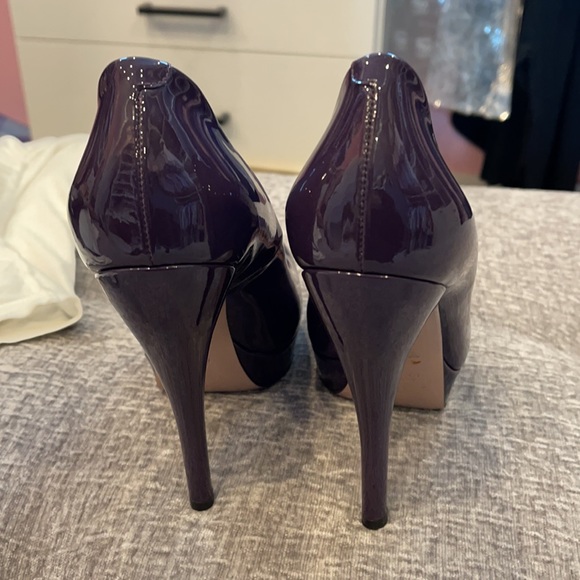 Authentic Gucci Heels - Picture 2 of 5